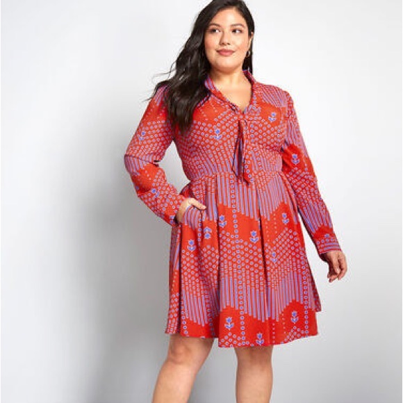 Modcloth Dresses & Skirts - ModCloth Red and Lavender Long Sleeve Tie-Neck Dress